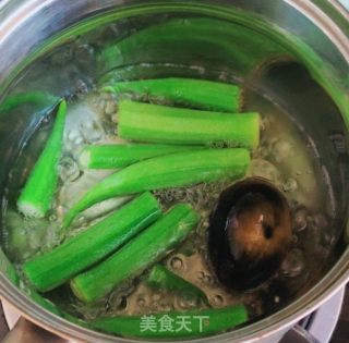 大蒜拌秋葵的做法步骤：2