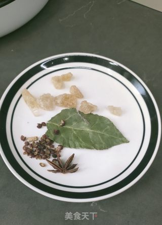 胡萝卜焖鸡爪的做法步骤：4