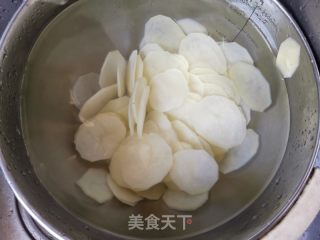 爽口酸辣土豆片的做法步骤：4