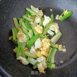 鸡蛋炒丝瓜的做法步骤：8