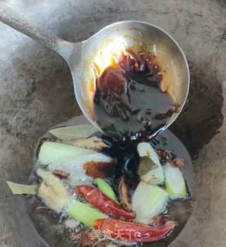红焖牛尾的做法步骤：4