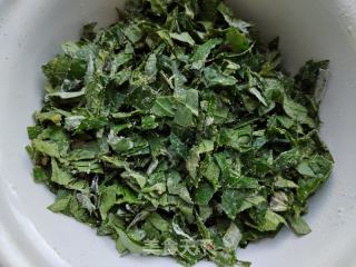 红薯叶窝窝头的做法步骤：4