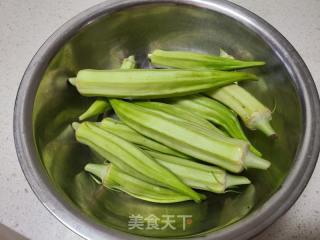 蚝油秋葵的做法步骤：1