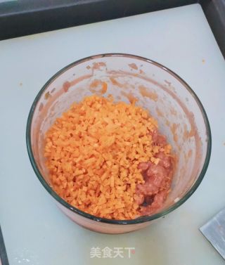 胡萝卜鲜肉馅馄饨的做法步骤：7
