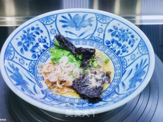胡萝卜鲜肉馅馄饨的做法步骤：11