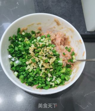韭菜猪肉馅饼的做法步骤：8
