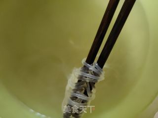 香辣牛肉丸子汤的做法步骤：2