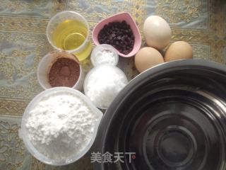 搅一搅就成功的巧克力麦芬蛋糕的做法步骤：1