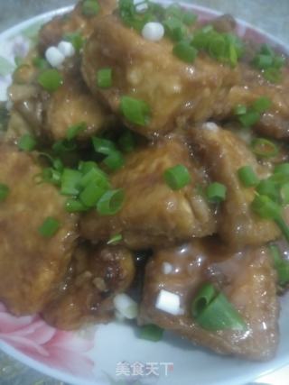豆腐这样炒，隔壁小孩馋哭了的做法