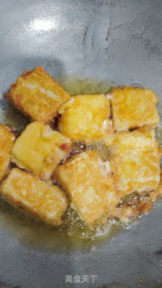 豆腐这样炒，隔壁小孩馋哭了的做法步骤：5