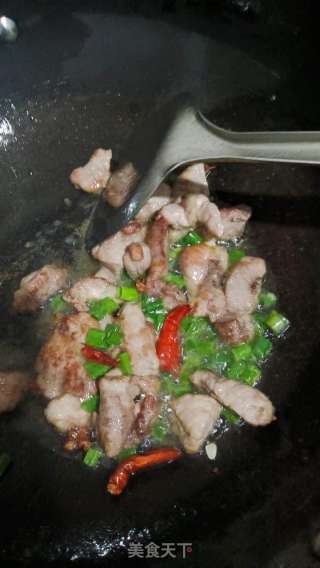 包菜这样炒，我能吃两碗饭的做法步骤：3