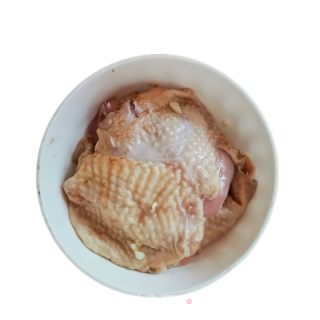 蜜汁鸡腿的做法步骤：1