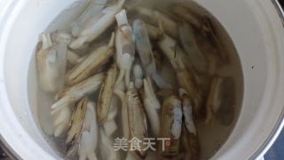 白灼蛏子的做法步骤：2