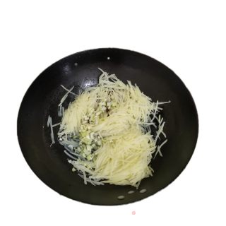 醋溜土豆丝的做法步骤：4