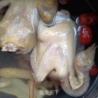 天麻沙参玉竹炖鸽子的做法步骤：7