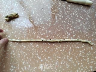 香酥小麻花的做法步骤：6