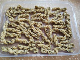 香酥小麻花的做法步骤：9
