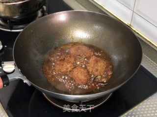 红烧狮子头的做法步骤：10
