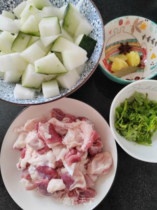 羊肉冬瓜汤的做法步骤：2