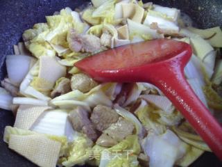 瘦肉娃娃菜炒千张的做法步骤：16