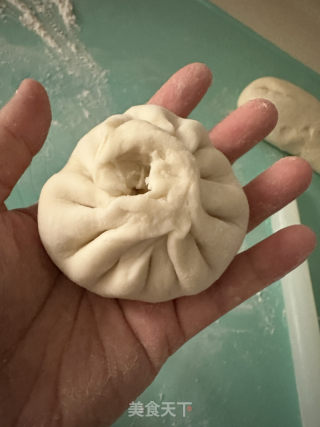 莲藕肉包的做法步骤：5