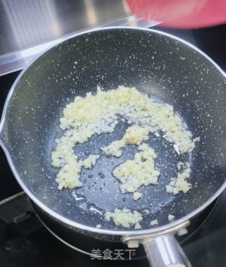 蒜蓉蒸黄花鱼的做法步骤：8
