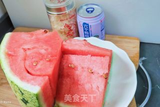 西瓜银耳羹的做法步骤：1