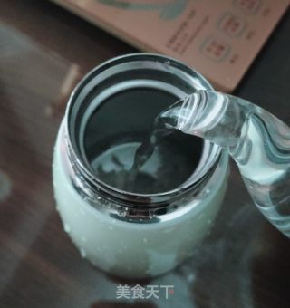 西瓜银耳羹的做法步骤：4