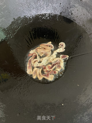 鱿鱼炒豆角的做法步骤：4