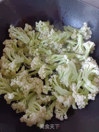 蚝油花菜的做法步骤：3