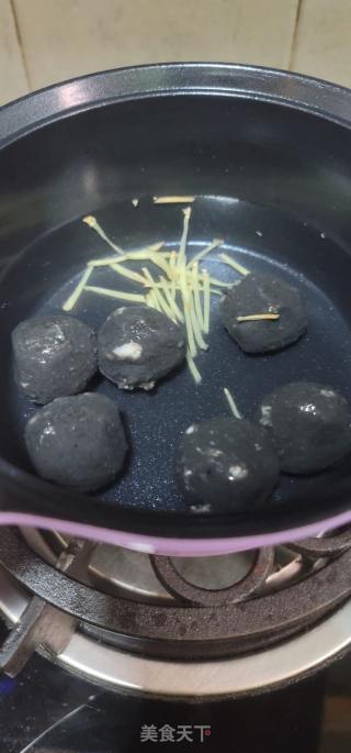 墨鱼丸白菜汤的做法步骤：5