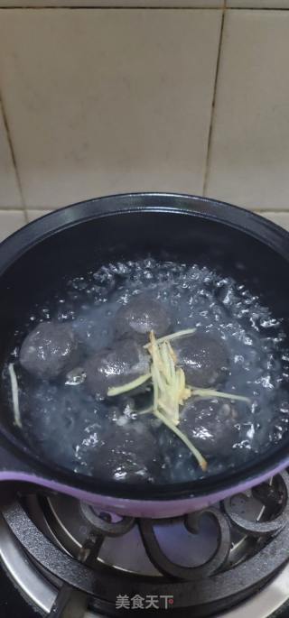墨鱼丸白菜汤的做法步骤：6