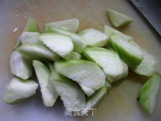 梭子蟹丝瓜汤的做法步骤：4