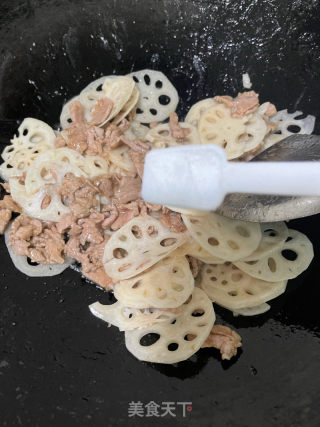 莲藕炒肉片的做法步骤：8