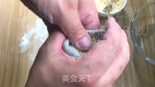 黑芝麻花生粿，黑芝麻和花生的香气交织在一起，软糯香甜超好吃。的做法步骤：11
