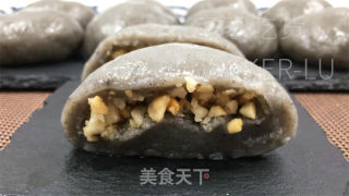 黑芝麻花生粿，黑芝麻和花生的香气交织在一起，软糯香甜超好吃。的做法步骤：19