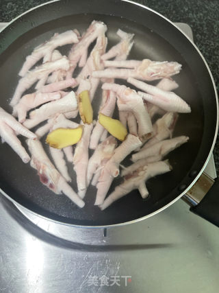 蒜香鸡爪的做法步骤：3