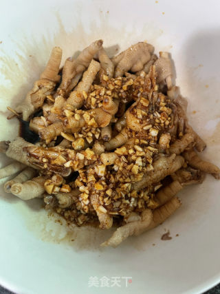 蒜香鸡爪的做法步骤：10