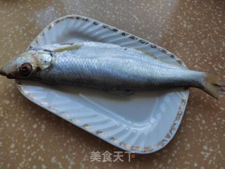 勒鱼炖豆腐的做法步骤：1