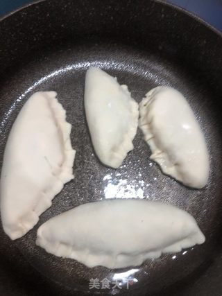 韭菜盒子的做法步骤：15