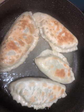韭菜盒子的做法步骤：17