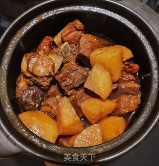 话梅土豆烧排骨的做法步骤：4