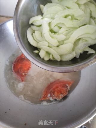 蟹壳白瓜肉片汤的做法步骤：5