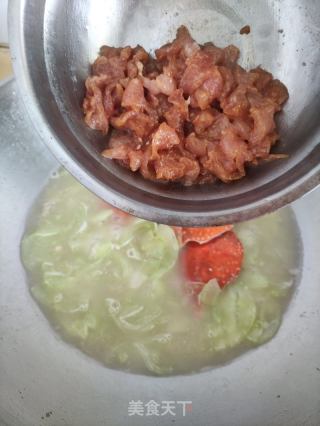 蟹壳白瓜肉片汤的做法步骤：6