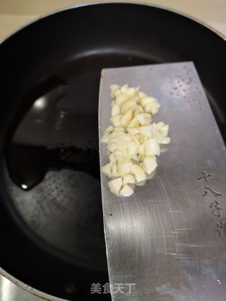 蒜香红豆角的做法步骤：4