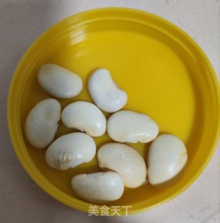 黑豆百合养生糊的做法步骤：2