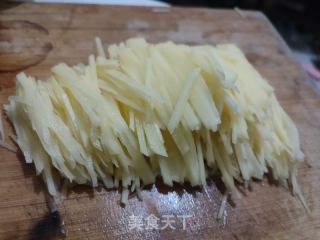酸辣土豆丝的做法步骤：3