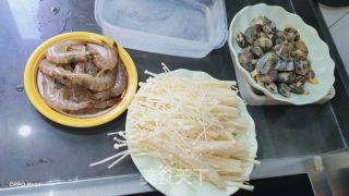 花蛤粉丝煲的做法步骤：1