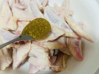 椒麻鸡翅尖的做法步骤：2