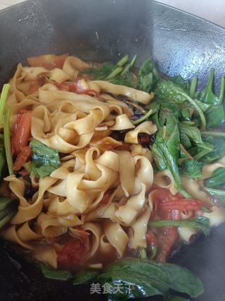 菠菜炒面的做法步骤：9